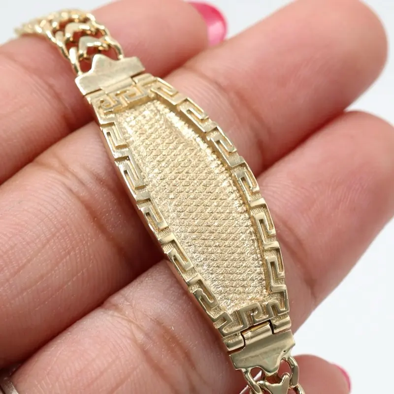 14K Gold Petatillo Bracelet with Elegant Plaque Engraving for Stylish Accessory