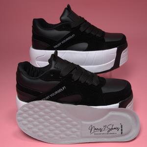 Yoyi - Urban Colombian Sneakers , Bright Flashes - Style and Comfort. Daily Street Shoes Breathable Cushioned Footwear