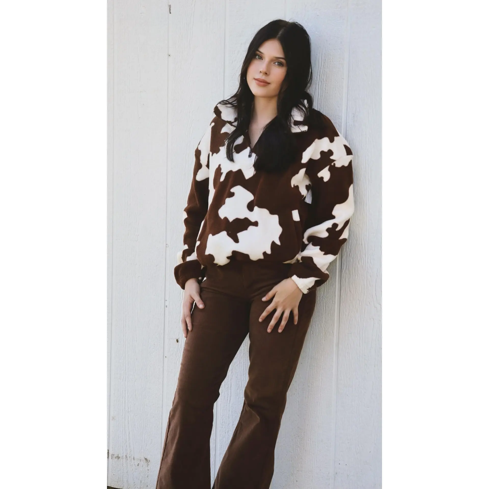 THE COW FLEECE PULLOVER