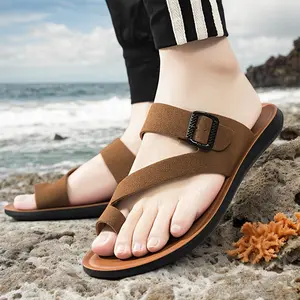 Summer trendy and comfortable men's flip-toe sandals - suitable for short trips to the beach at home and on the go comfortable flip flop Black Casual. Footwear Walking Shoes