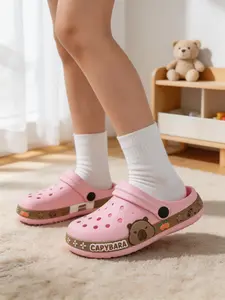 Hole Shoes with Capybara Pattern, Summer Comfort Sandals, Sport Beach Slippers, Casual Fashion Footwear for Kids