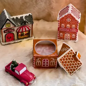 Gingerbread house soy wax candle