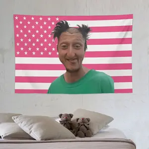 Daniel Larson Tapestry ,Funny Meme Graphic Tapestry , Joke Gift For Friends, Room Wall Hanging Decor Tapestry Funny Atmosphere Tapestry Decorations Supplies Modern Stripe Design