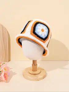Handmade Crochet Hollow 3D Flower Knitted Cap, Fitted Casual Style for All Seasons, Perfect for Daily Wear & Fashion Accessories, Fashion Matching Hat