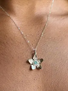 Elegant Luxurious Unique Flower Necklace Wedding Daily Vacation Gift From A Best Friend Couple's Gift Mother's Day, Anniversary Gift