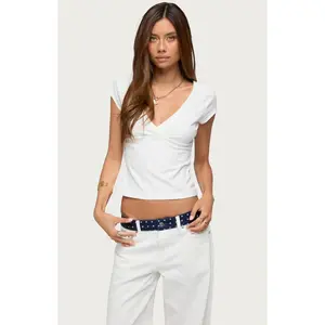 Edikted Women's Penelopy Overlap V Neck T-Shirt