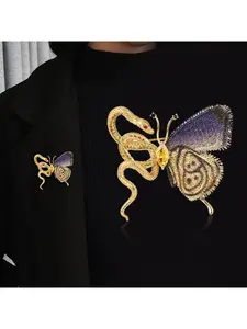 Exotic Snake and Butterfly Hand-Embroidered Brooch with High-End Charm, Versatile and Premium Sensation Corsage, Design-Sense Pin Accessory