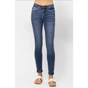 Judy Blue Handsand Skinny Fit Jeans - Medium Wash