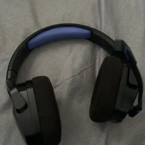 [Back to School] NUBWO G06 Wireless Gaming Headset with Mic, Compatible with PS5, PS4, PC, Switch & Mobile, No Wireless Interference, 23ms Ultra-Low Latency, 100H Battery, Triple-Mode Multi-Device, Optimized for Fortnite, Call of Duty & FPS Gamers tiktoks