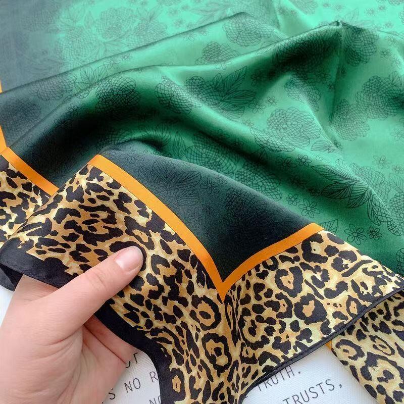 Women’s satin silk scarf, women’s headscarf, sleep scarf, silk scarf, elegant Bohemian jacquard scarf—perfect for everyday wear and festive occasions, travel outfits, and a gift for mom.