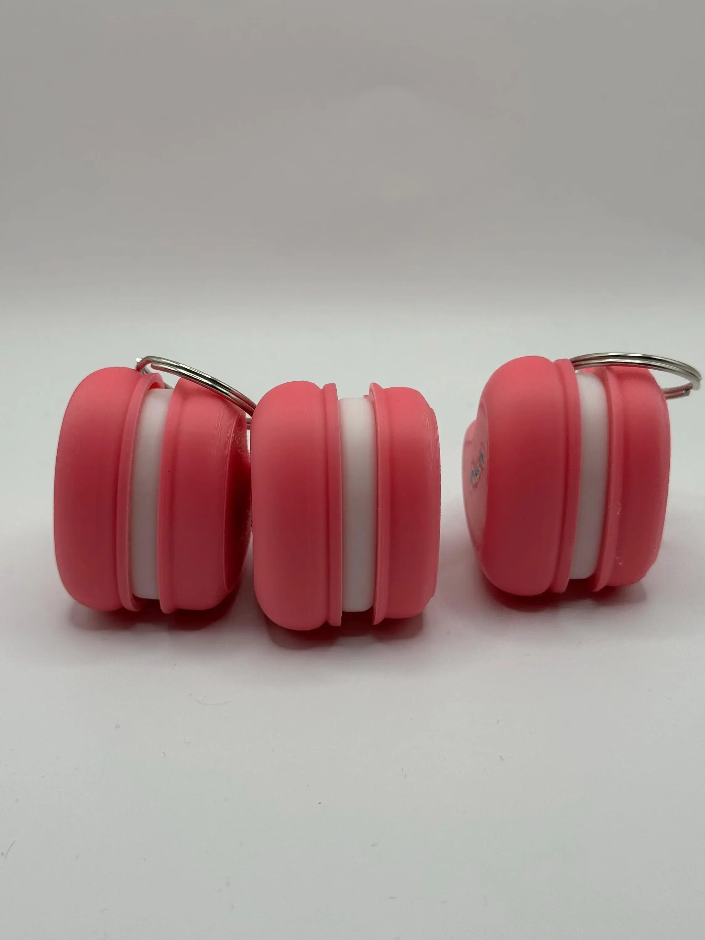 Heart Macaron Fidget Clicker Keychain: Kawaii Stress Relief Toy