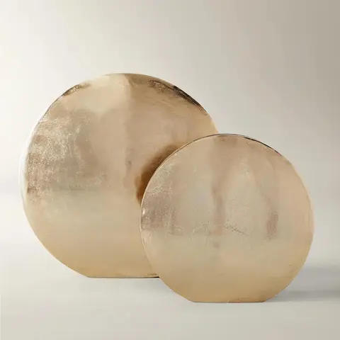 Z Gallerie Greer Golden Disc Aluminium Vase - 0 – 50 Cm, Sleek Light Aluminium Body, Bold Metallic Gold Shine, Round Disc Shape, Wipe-Clean, Modern Decor, Artistic Decorative Vases for Living Room Shelves/Centerpieces