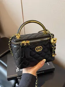 Fashionable Women's Crossbody Bag, Vintage Embroidered Chain Shoulder Bag, Unique Design for Daily Shopping and Travel, PU Leather