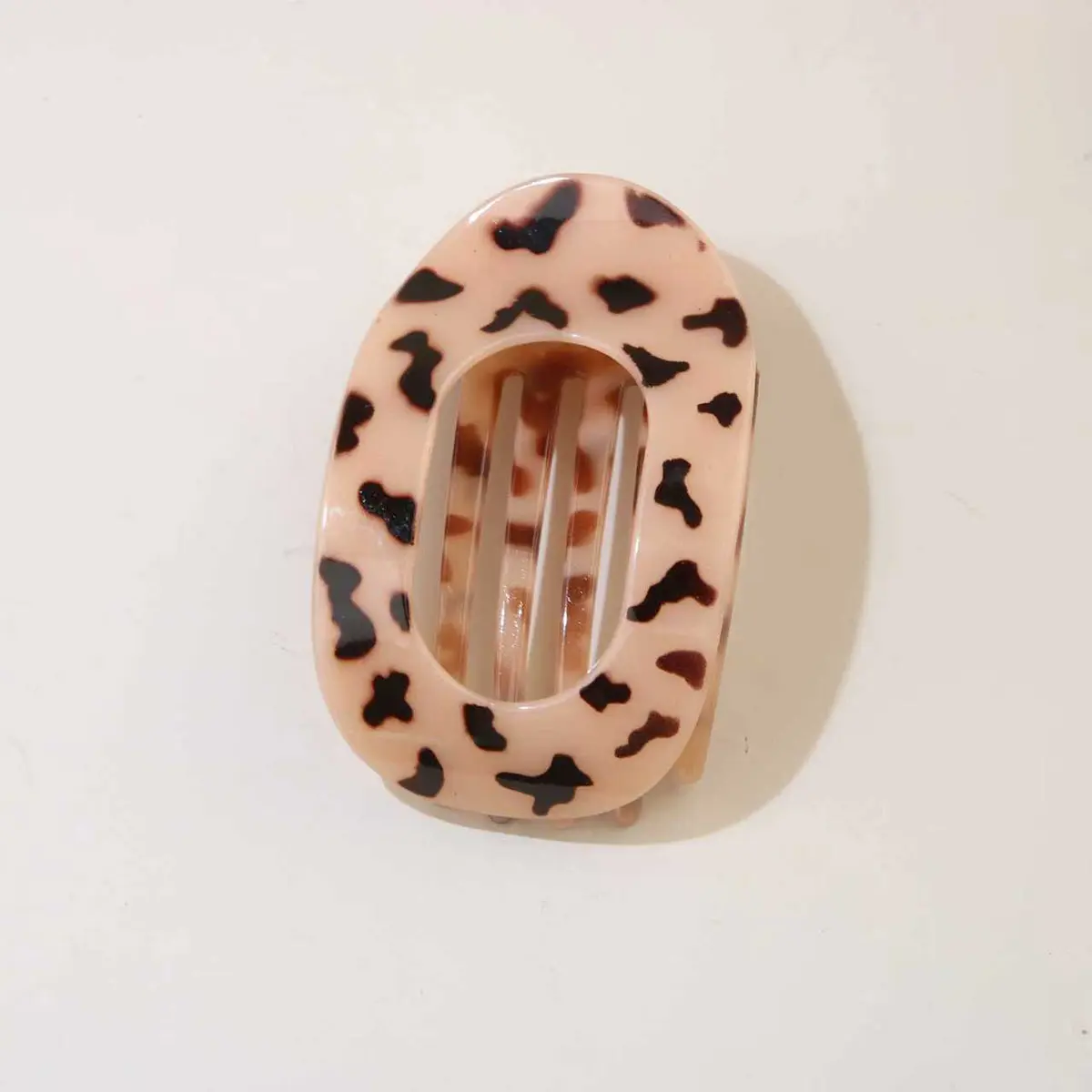 #6 light pink leopard print [oval duck c