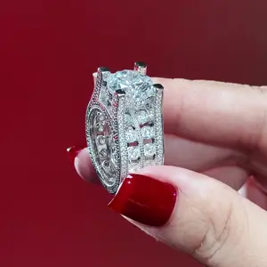 Aossio Exquisite & Opulent Ring for Woman, Perfect for Wedding, Proposal, and Formal Events, Exudes Luxury & Elegance