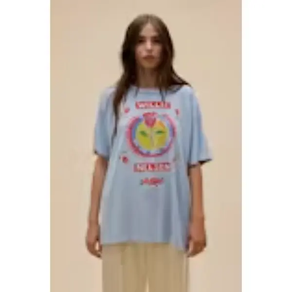 Daydreamer Willie Nelson Rose Label Merch Tee in Sky Way Blue