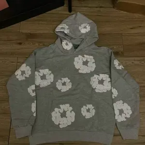 Puff Print Flower Hoodie 100% Cotton Comfortable & Stylish with Puff Print Design Available in 5 Colors and 4 Sizes