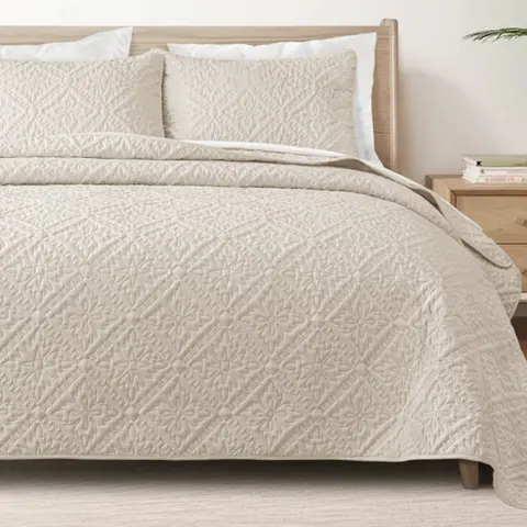 【Falldealsforyou】Exclusivo Mezcla California King/King/Queen/Twin Size Quilt Bedding Set, Lightweight Soft Bedspreads Coverlets with 2 Pillow Shams, Modern Oversized Quilts for All Seasons