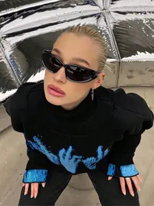 Unisex Street Style Y2k Wraparound Frame Trendy Vintage Sunglasses, Cool Sunglasses, Trendy Streetwear Sunglasses, Trendy Punk Full Rim Sunglasses for Everyday Use, Fashion Accessories for Outdoor Activities