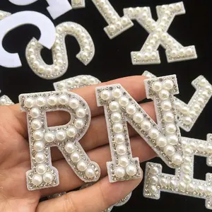26pcs AZ 1 Set of 3D White Background Pearl Alphabet Patch English Alphabet Rhinestone Applique Clothes Iron Stripe Badge DIY Name, Ideal for Gift Giving