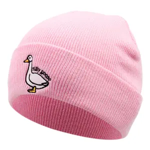 Men Women Silly Goose Beanie Hat Winter Warm Funny Goose Knitted Caps Stylish Cuffed Knit Beanie Hat
