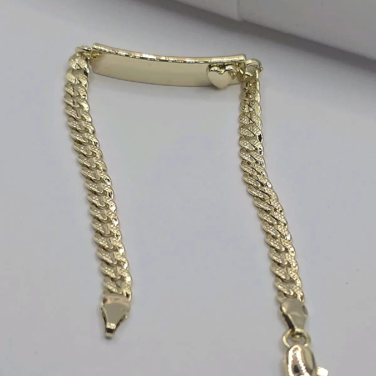 ID BRACELET with heart Cuban link style gold-plated 8"inches ENGRAVING AVAILABLE leave a note with the name valentines