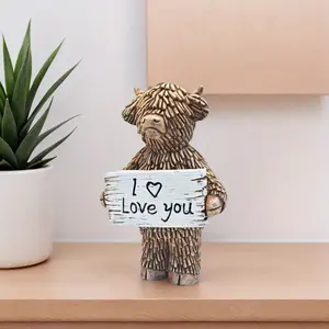 Funny Highland Cow Statue with I Love You Sign, Whimsical Resin Figurine, Perfect Valentine's Day Gift, Indoor Outdoor Decor, Home Party Decoration