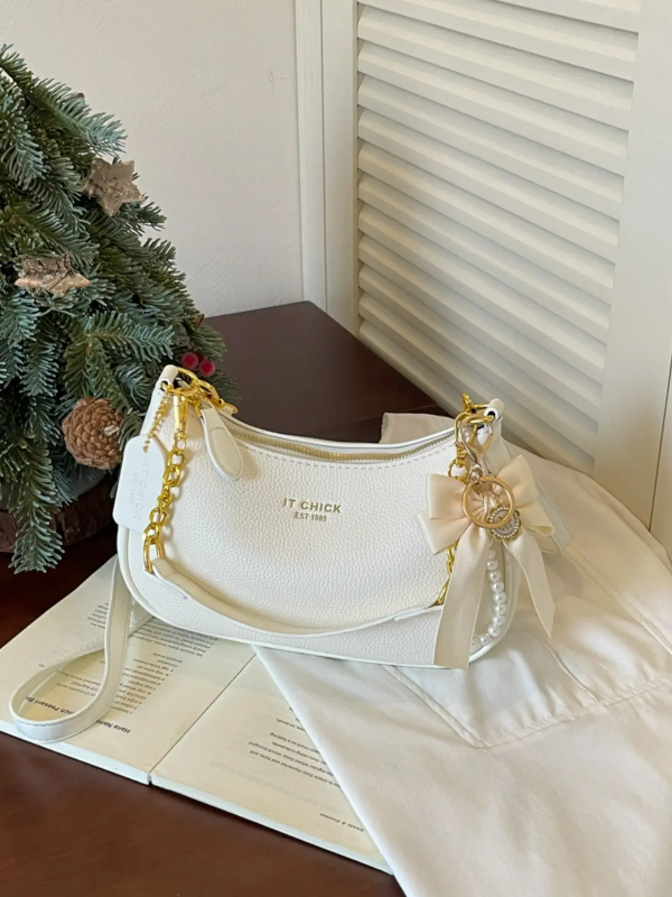 Elegant Bowknot Pendant Bag Charm, Modern Style Crossbody Handbag Accessory, Purse Accessories, Perfect for Shopping & Daily Use, Chic & Versatile Design