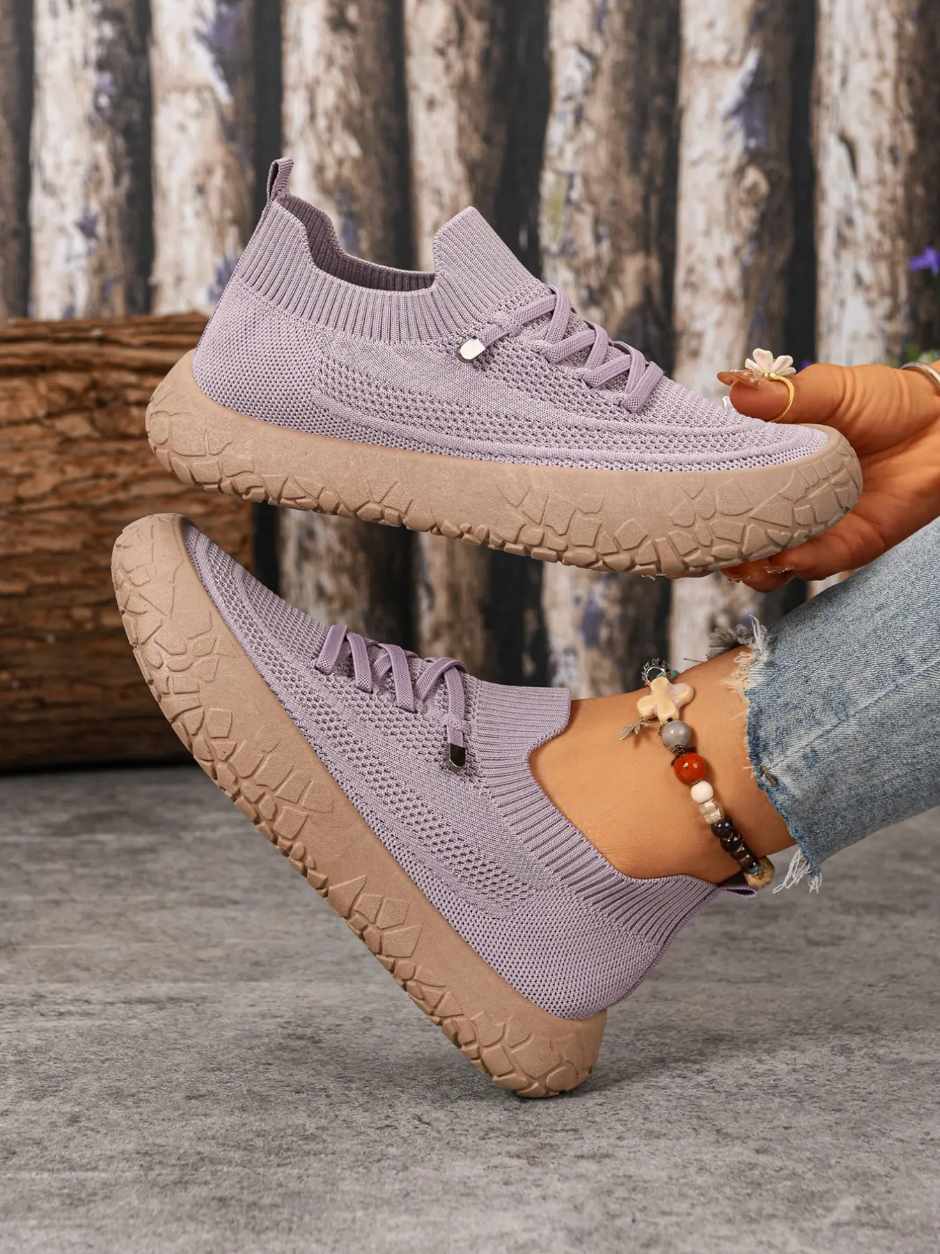 Women's Lightweight Lace-Up Casual Shoes, Comfortable Daily Wear, New Knit Sneakers, Light Slip-On, Low Top Shoes, Soft Sole, All-Season, Walking Shoes, Casual Breathable Shoes, Fashion Shoes, Trendy Walking Shoes
