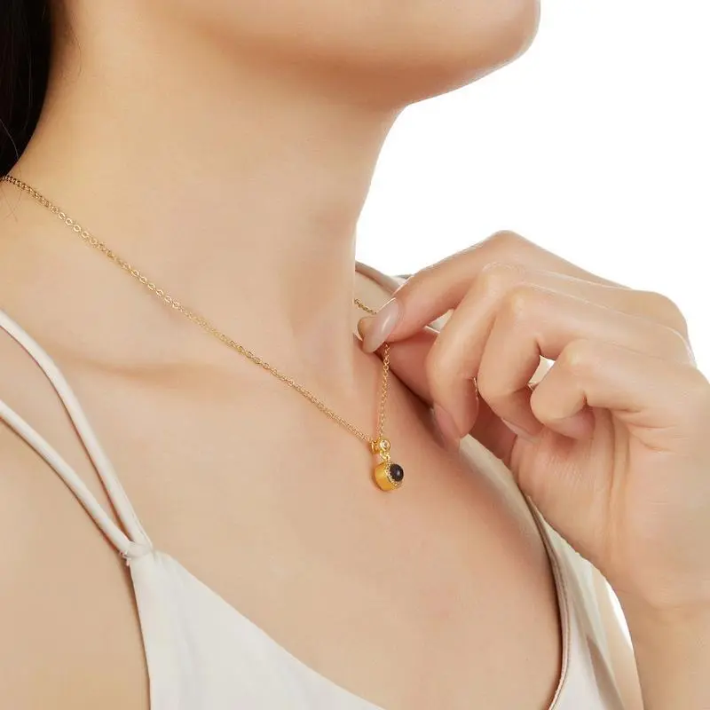 Photo Projection Necklace, Personalized Picture Necklace, Memorial Necklace, Mom Necklace, Gift for Her, Valentine Day Gift Photo Projection Necklace, Personalized Picture Necklace, Memorial Necklace, Mom Necklace, Gift for Her, Valentine Day Gift