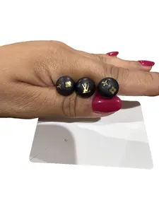Pre-owned Louis Vuitton Silvania Pierced Earrings Perfect for Daily Use