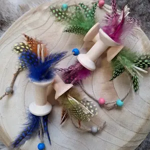 Wooden Spool with Feathers Cat Toy - Colorful Feathers & Beads for Interactive Play