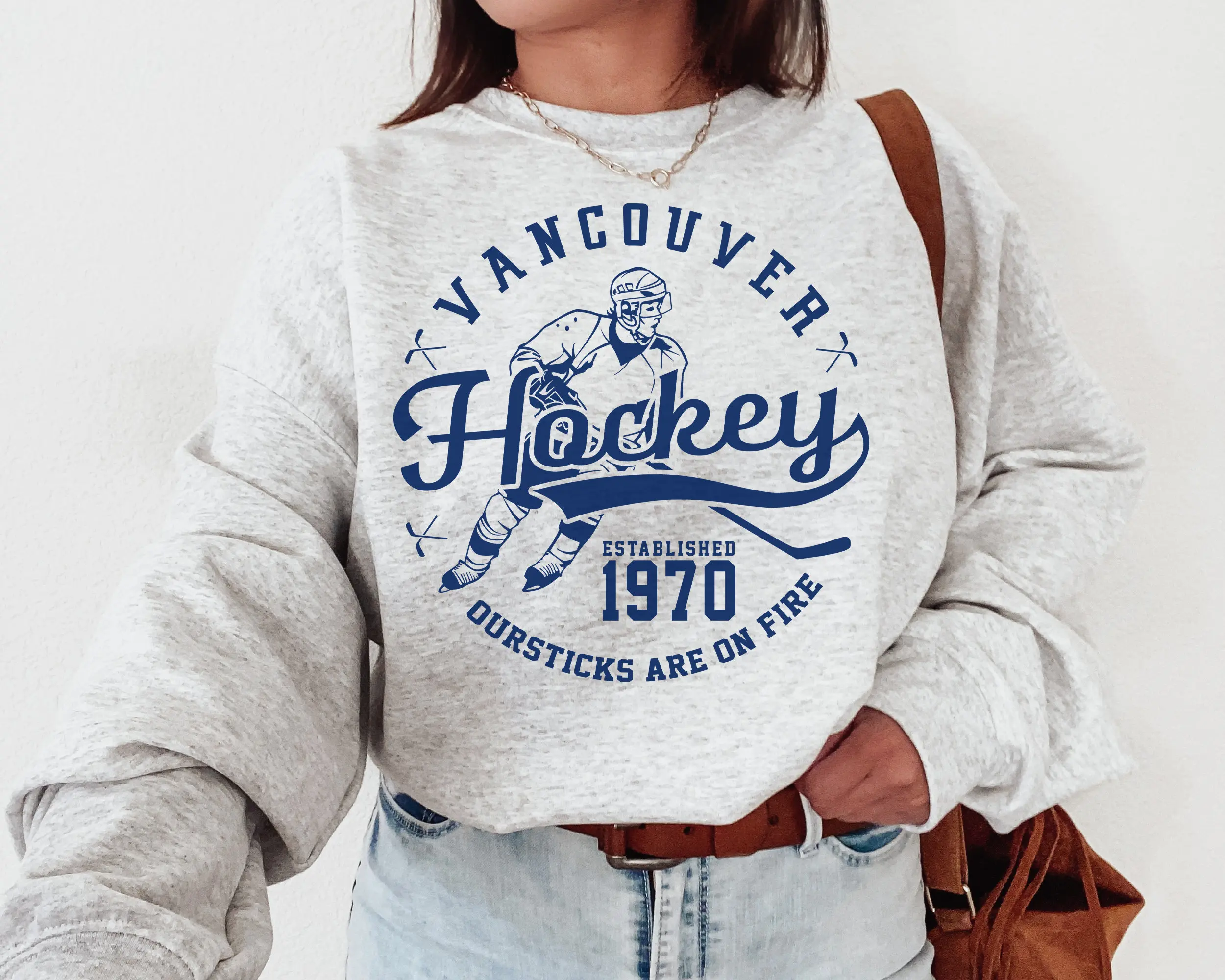 Vintage Vancouver Canuck Crewneck Sweatshirt T-shirt Vancouver Est 1970 Canucks Sweater Retro Vancouver Ice Hockey Canucks T-shirt