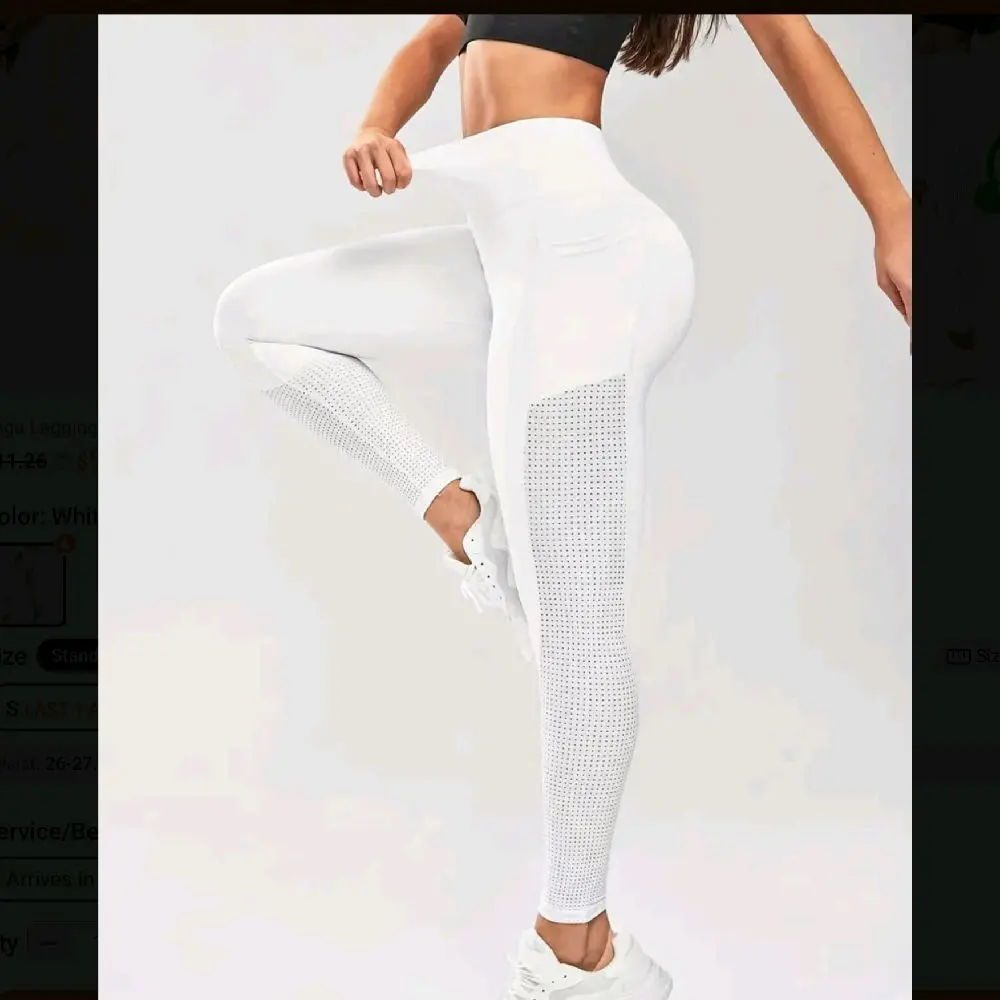 Yoga Leggings in Versatile White, Featuring Side Pockets, Suitable for Various Occasions.