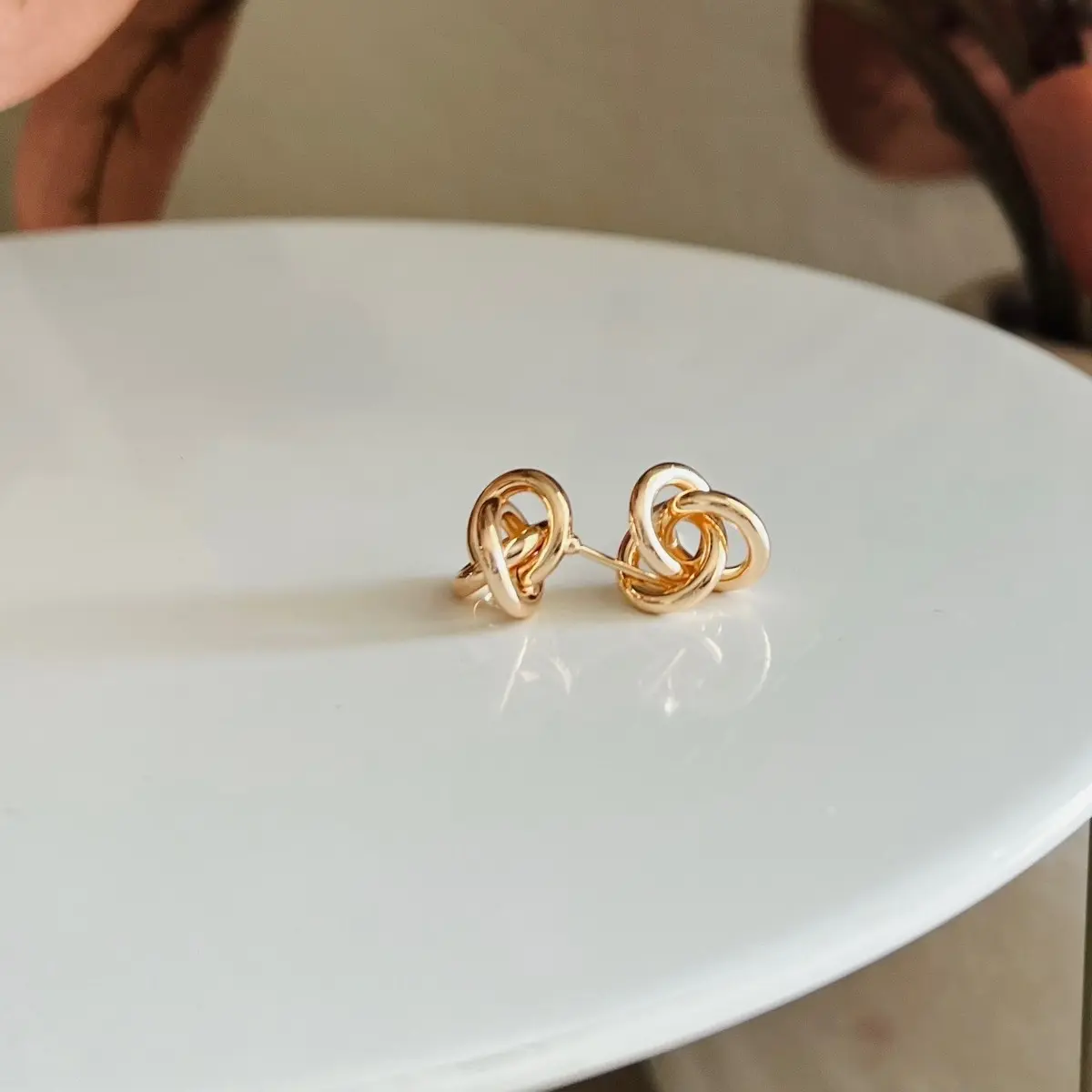 Goldie Knots studs
