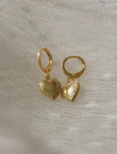 Specials ULTIMATE HEART CHOKER / HEART HOOPS / HEART LOCKET NECKLACE