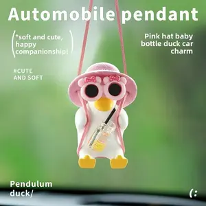 Cute Swinging Duck Car Ornament, Rearview Mirror Hanging Accessory, Car Interior Gift, Suitable for Women Men Children, Hat Design