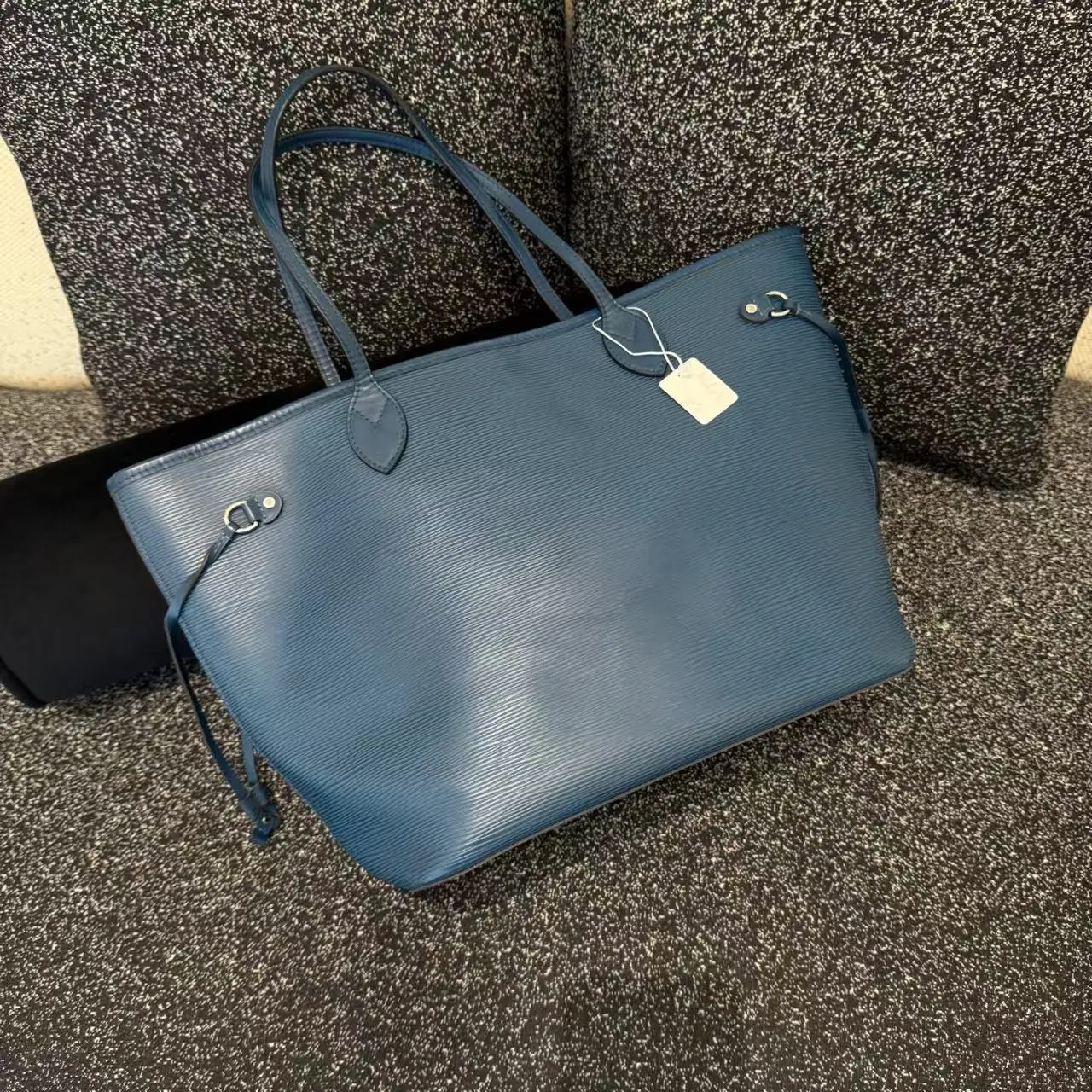 Pre-owned Louis Vuitton Blue Epi Leather Neverfull MM Tote Bag