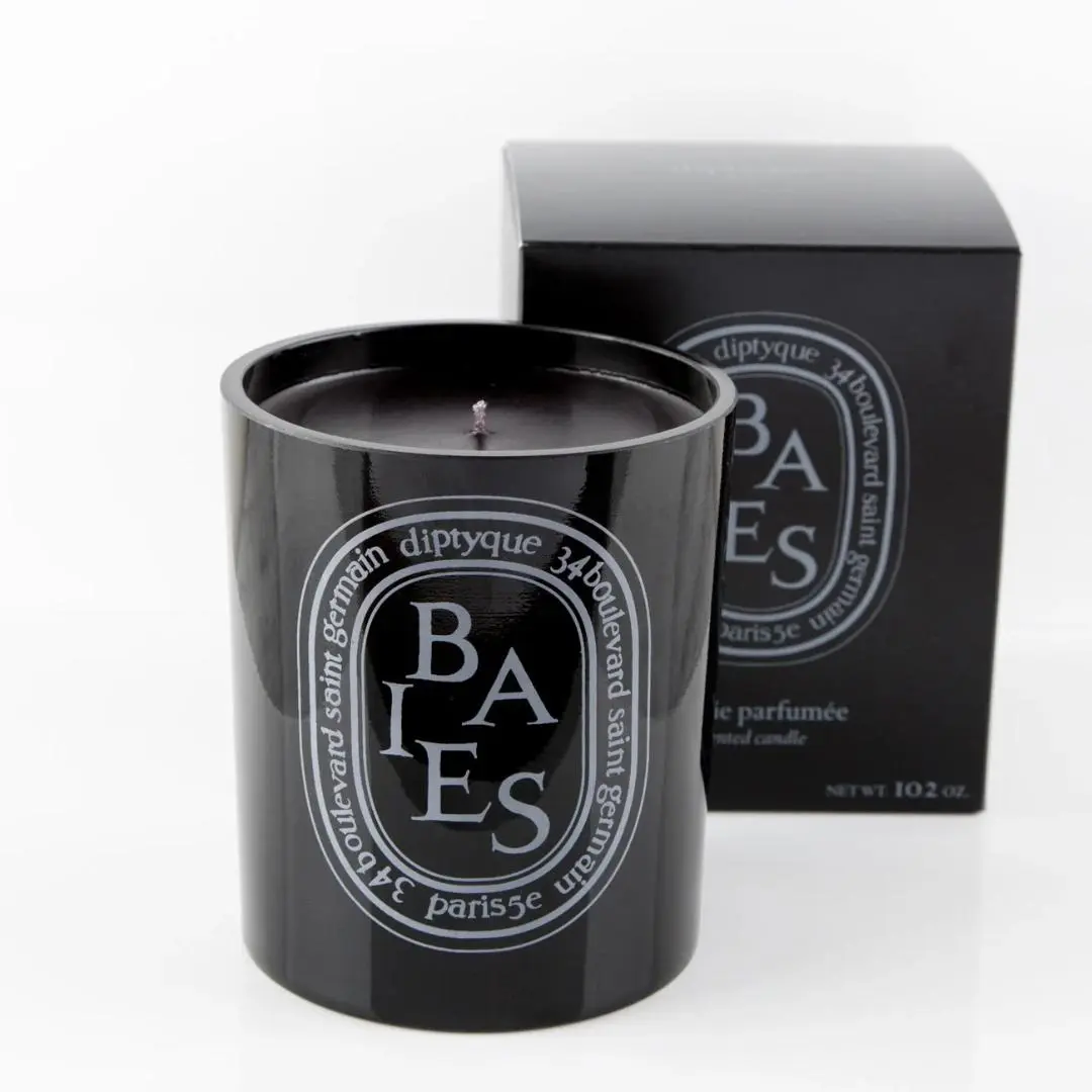 Diptyque Black Baies Floral Scented Candle 10.2 oz Luxury Black Glass, Elegant Flower Aroma, 75-Hour Burn, Perfect for Home Decoration