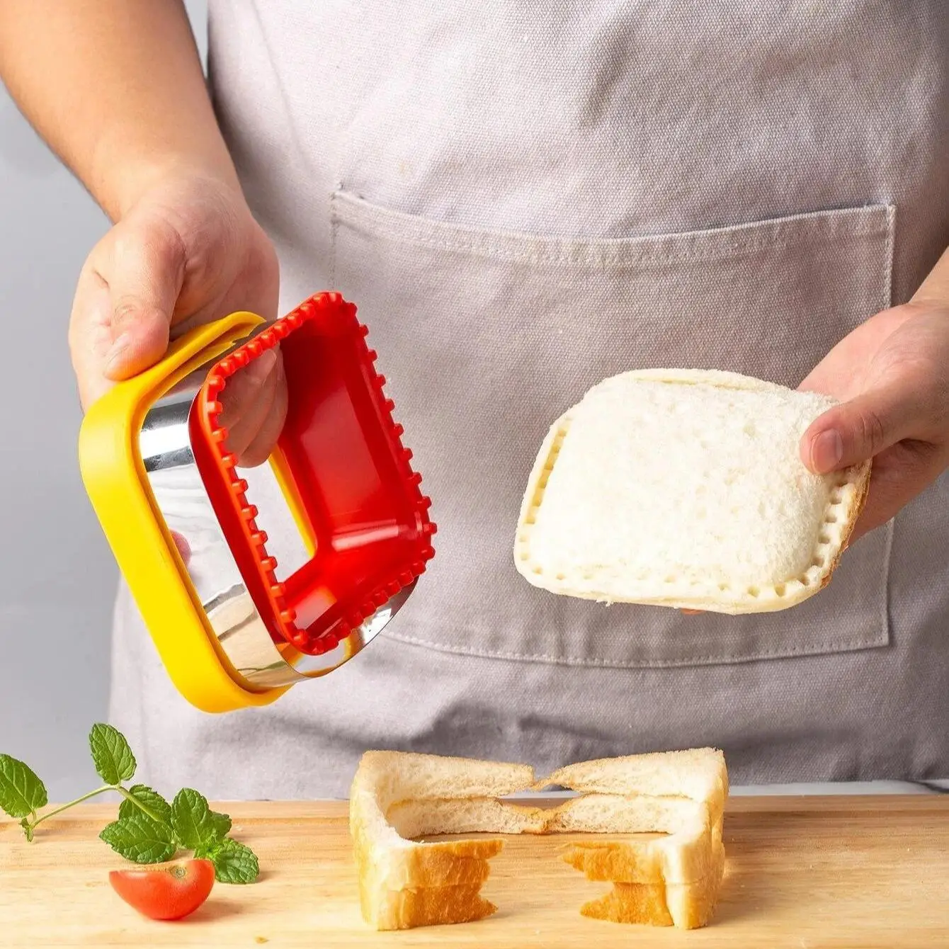 Square Sandwich Cutting Mold, 1 Count Stainless Steel Sandwich Cutter, Multipurpose Bread Cutter, Cookie Cutter, DIY Baking Mold for Home Kitchen, Kit