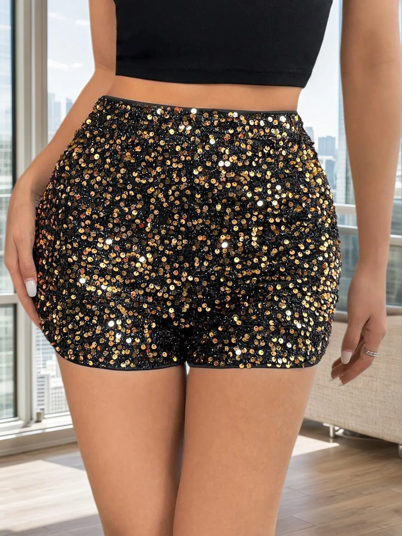 Women's High-Waisted Short Pants, Contrast Sequins Design, Slim Fit Street Style, Glitter Sequins Shorts, Fitted Fashion Shorts, Perfect for Parties & Night Out