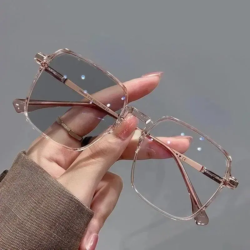 Women's Photochromic Myopia Glasses Outdoor Color Changing Sunglasses Luxury Square Spectacles Eyewear