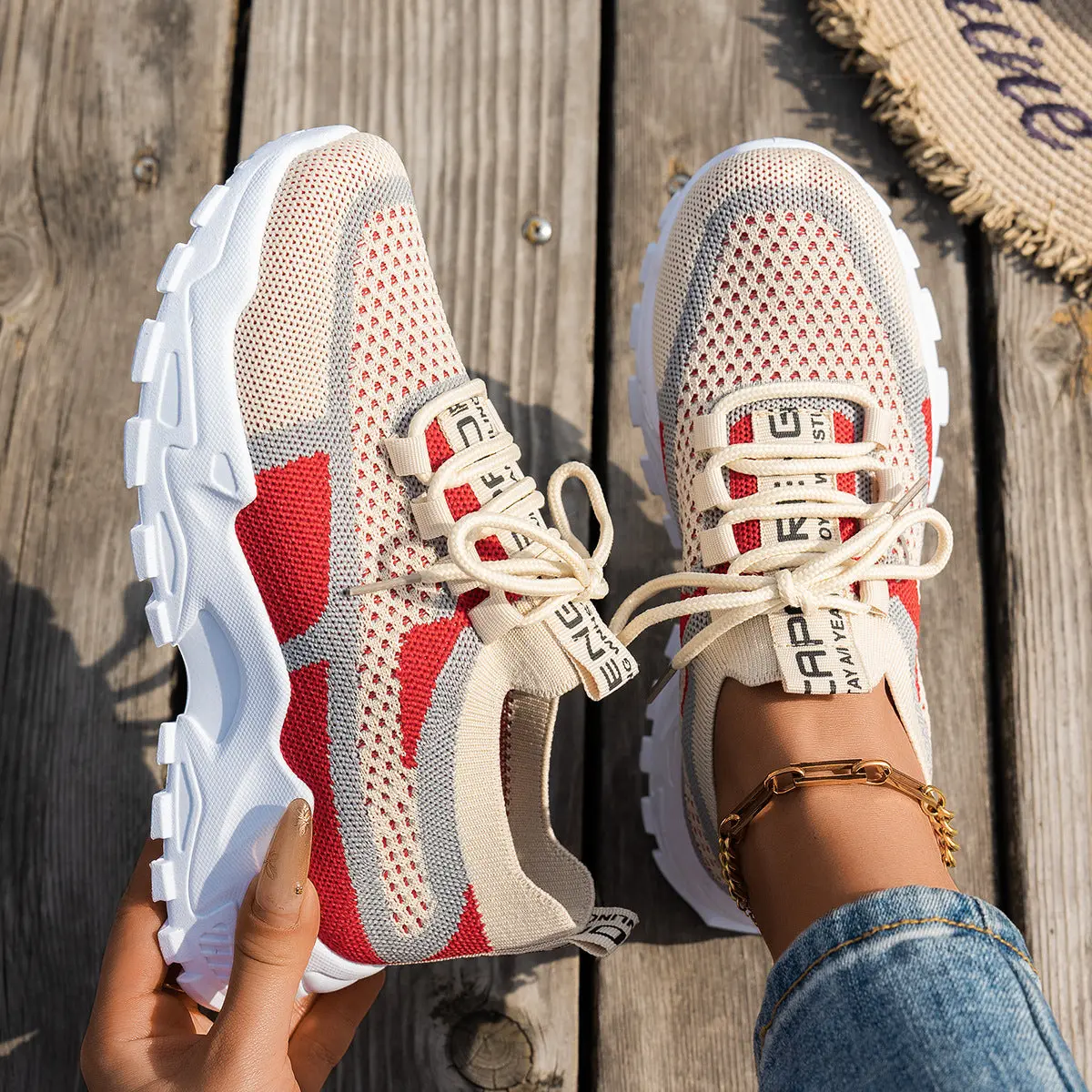 UltraComfort Breathable Sneakers – Lightweight Fashion Walking Shoes