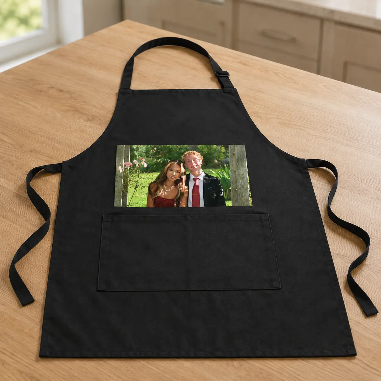 Custom photo-print aprons, personalized photo aprons, Unisex Kitchen Apron , text-printable aprons, personalized gift aprons, adjustable photo aprons, cute aprons, gifts, waterproof version