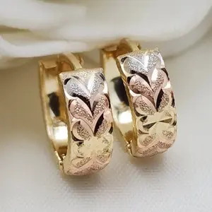 1 Pair Elegant Golden-Tone Heart Hoop Earrings for Women – Luxurious Middle Eastern Style with Intricate Leaf Motifs, Perfect for Weddings, Parties, and Casual Attire, Cute Earrings