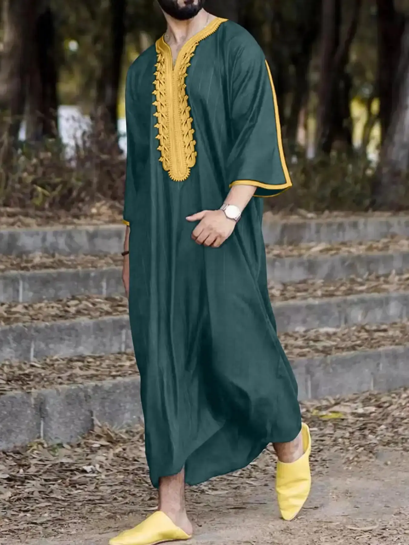 Men's Embroidered Kaftan Notched Neck Loose Fit Pakistani Islamic Abaya Gown Cultural Wear, Piece, ComfortableFit, NewCollection, EverydayWear, ModernStyle, WardrobeEssential, AthleisureFit