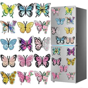 15-piece set of 5D diamond art magnetic ornaments, DIY diamond flower painting refrigerator magnets, with free magnetic backing, handmade art decorative stickers, and a free tool kit. Suitable for adult craft enthusiasts.