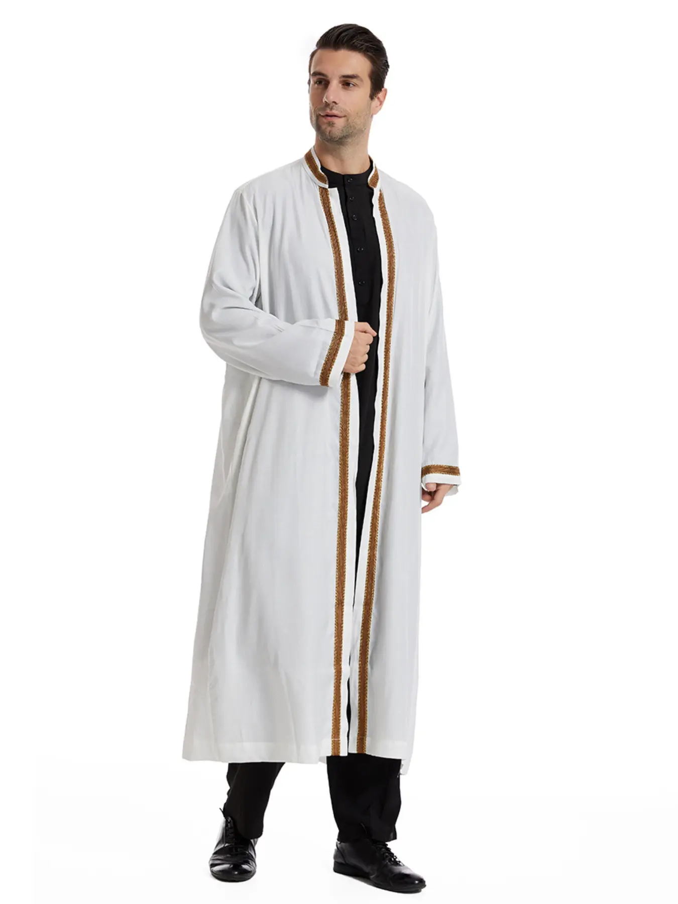 Muslim Middle East Men Embroidered Robe, Authentic Saudi Thobe, Traditional Arabic Clothing, Comfortable Long Sleeve, Perfect for Daily Wear