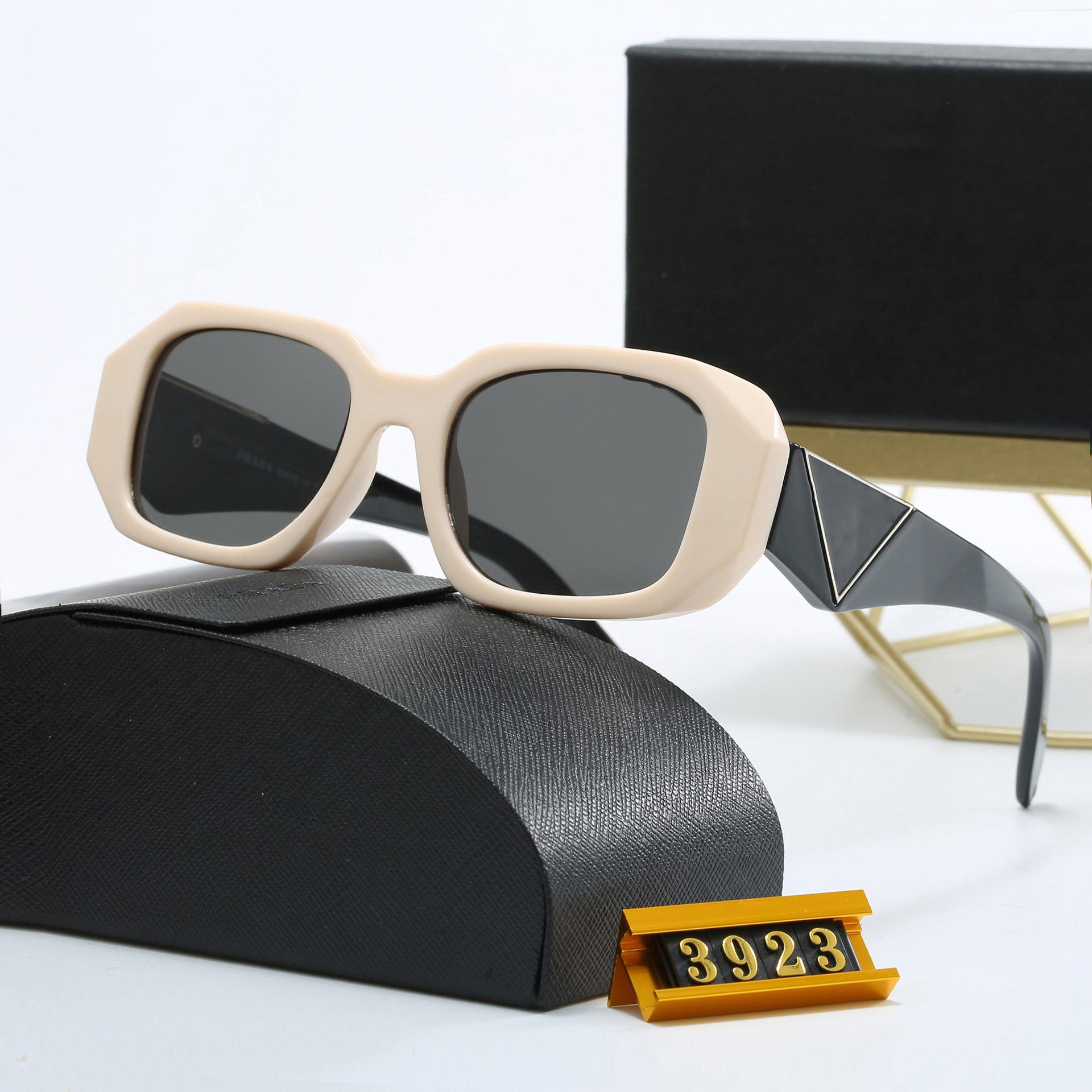 Stylish Retro Square Sunglasses With Letter Logo for Women UV400 Protection Trendy Frame Shades for Outdoor Casual Wear and Daily Activities