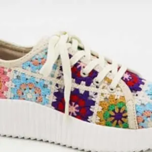 Colorful crotchet style sneaker Summer